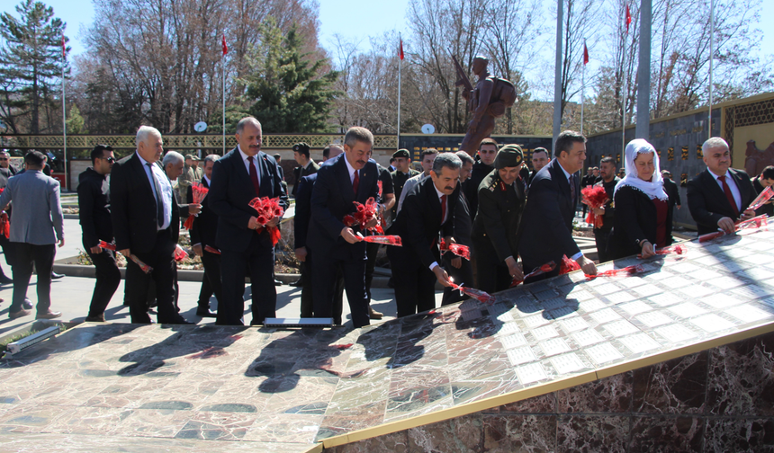 Şırnak'ta Çanakkale Zaferi ve şehitleri anıldı