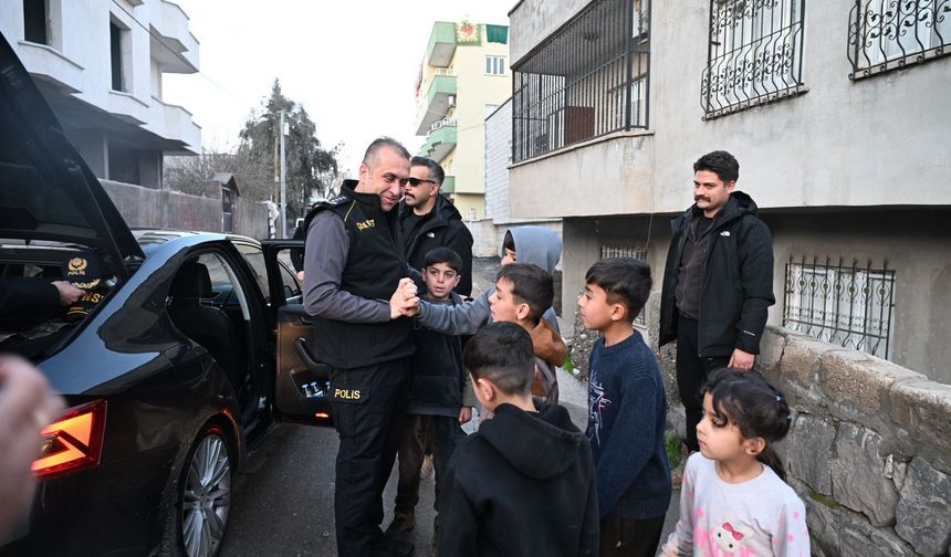 Cizre'de il emniyet müdürünün yolunu kestiler !