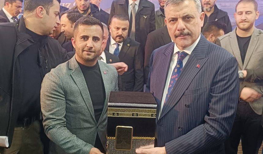 Silopi Genç Girişimciler'den Bakan Çiftçi’ye dikkat çeken hediye