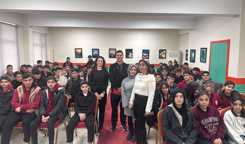 Gazeteci İbrahimoğlu Öğrencilerle Buluştu