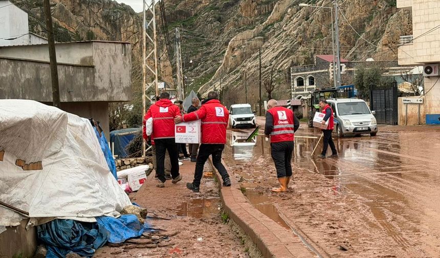 Sel Bölgesinde Kızılay Seferberliği
