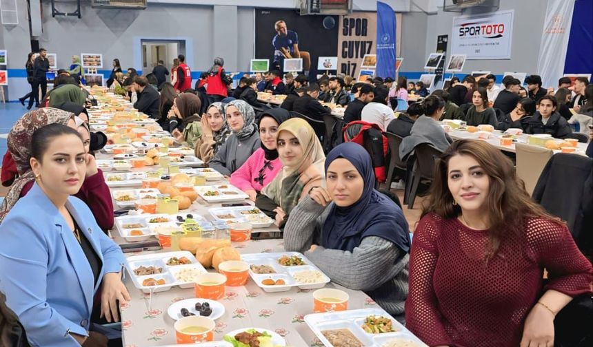 Gençlerle Aynı Sofrada Ramazan Buluşması