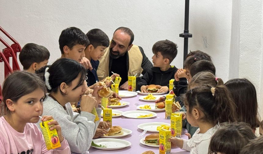 Cansuyu Şırnak’ta yetim çocuklara unutulmaz bir gece yaşattı
