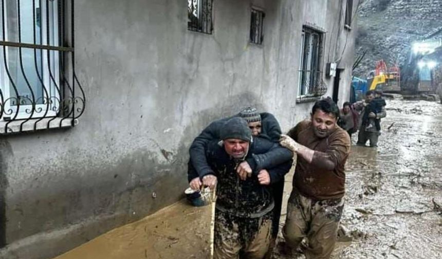 Uludere’yi Sel Vurdu, Evler Sular Altında