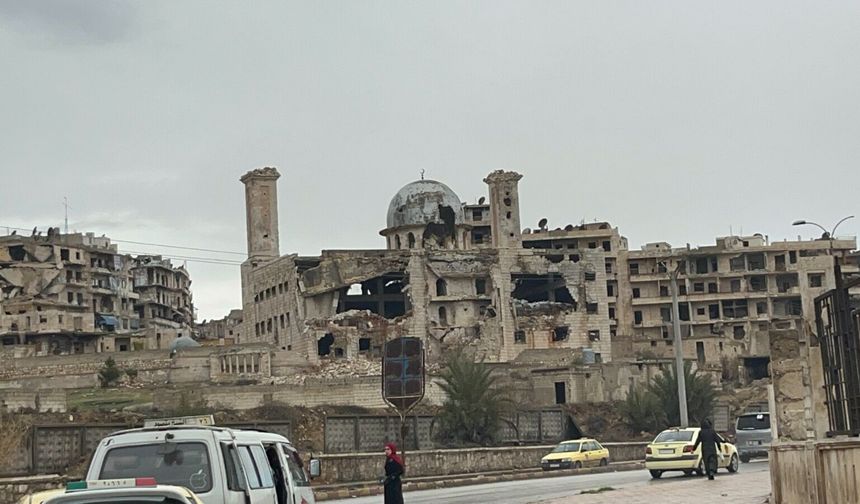 300 bin aileye sıcak ekmek ve 2 tır giysi dağıtıldı