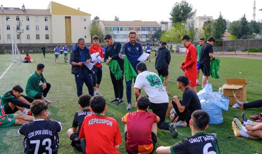 Amedspor Akademi Seçmeleri Cizre’de Yoğun İlgiyle Tamamlandı