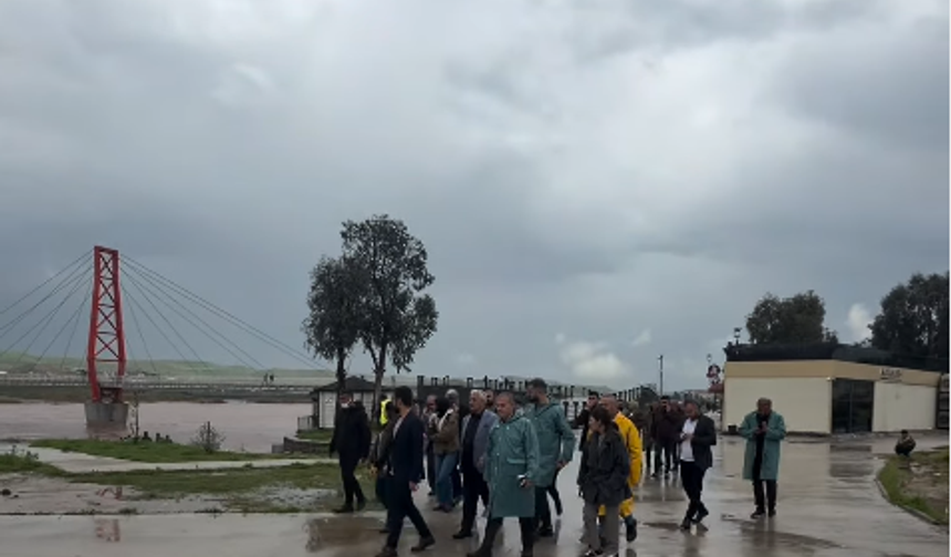 Cizre Belediyesi Sahada Taşkın Önlemleri Artırıldı