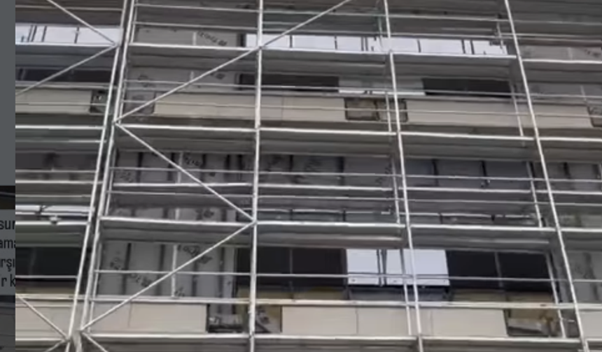 Cizre’de Hastane Şantiyesinde Ücret Protestosu