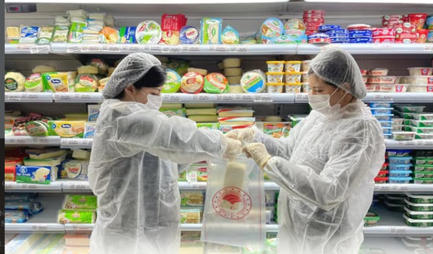 Şırnak’ta Marketlerde Süt ve Süt Ürünü Denetimi Sürüyor