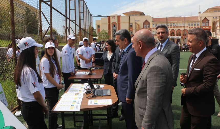 Genç mucitler Silopi’de projelerini tanıttı