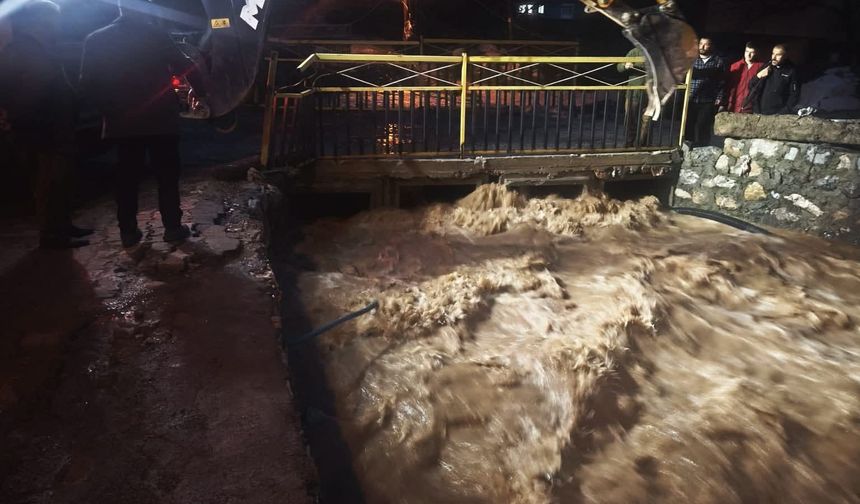 Belediye uyardı “Tedbir alın, riskli alanlardan uzak durun”