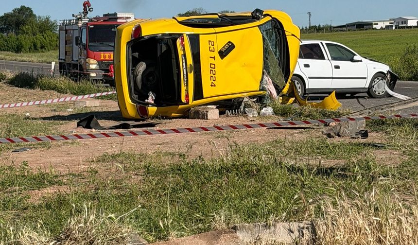 Diyarbakır'da iki otomobil çarpıştı: 6 yaralı