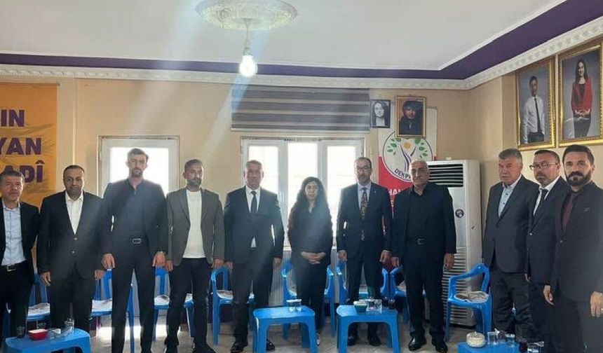 Şırnak AK Parti Heyetinden DEM Parti'ye Bayram Ziyareti