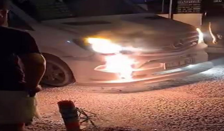 Yolcu minibüsünde korkutan yangın
