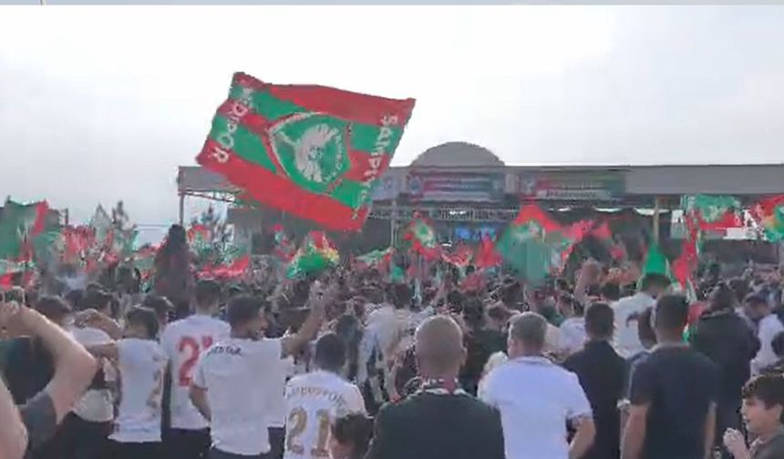 Silopi Nevroz Parkı’nda Amedspor Golüyle 1-1 Coşkusu