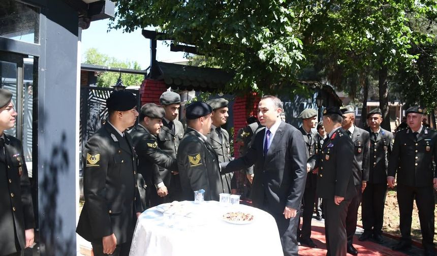Silopi'de Bayramlaşma Programı Düzenlendi