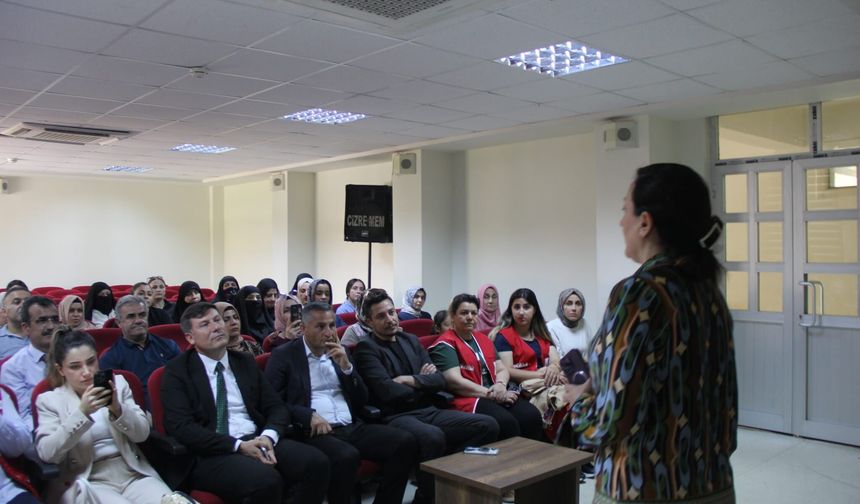Dijital Çağda Aile Olmanın Yolları Cizre’de Anlatıldı