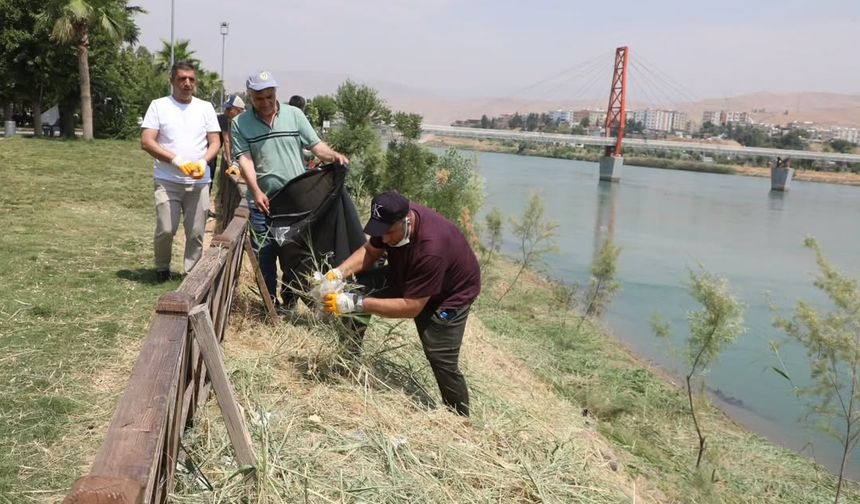 Dicle Nehri Çevresinde Hummalı Temizlik Seferberliği