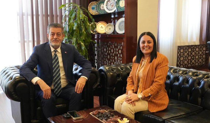 Şırnaklı Bakan Müşaviri Hatice Atan’dan Başkan Yarka’ya Hac Ziyareti