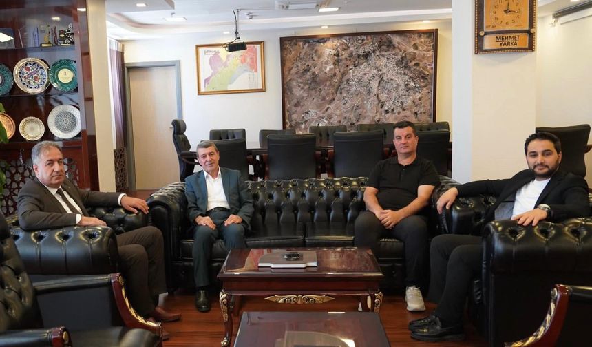 İş insanı Som, Şırnak Belediyesi’nde temaslarda bulundu