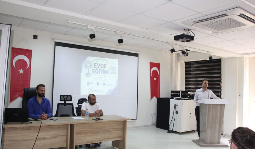Cizre’de Evde Eğitim Öğretmenleri Bir Araya Geldi