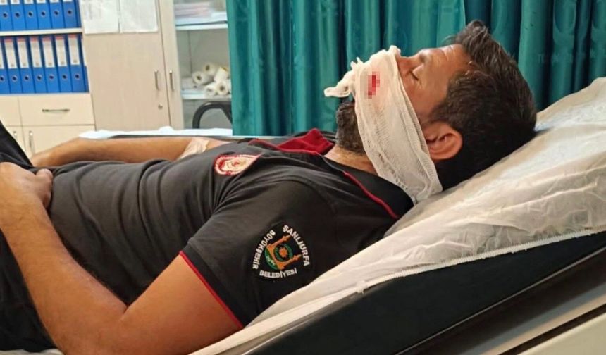 Hava basılırken itfaiye aracının lastiği patladı: 1 yaralı