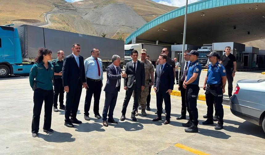 Kaymakamdan Sınır Kapısı'na inceleme