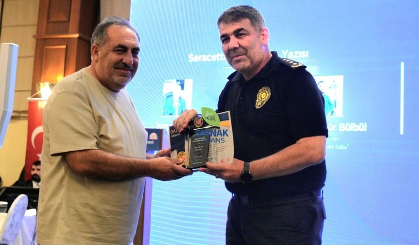 Köşe yazarımıza ödül