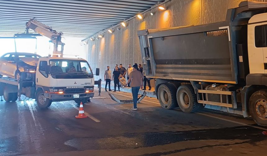 Alt geçitte kaza, 1 kişi yaralandı