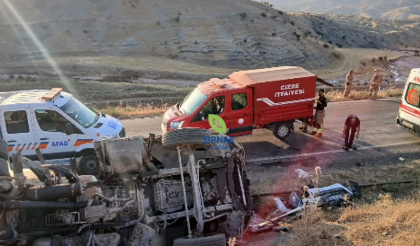 ŞIrnak'ta Tanker Devrildi, Sürücü Araçta Sıkıştı
