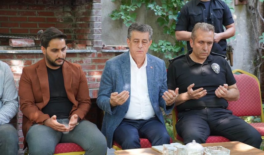 Yarka’dan emniyet müdürü Sazak’a acı gününde destek
