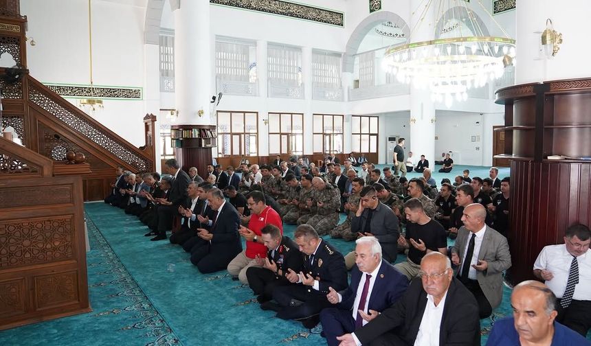 Şırnak'ta 15 Temmuz şehitleri için Mevlid-i Şerif okutuldu