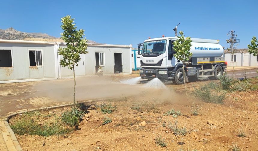 Silopi'de can dostlar için barınakta hijyen çalışması