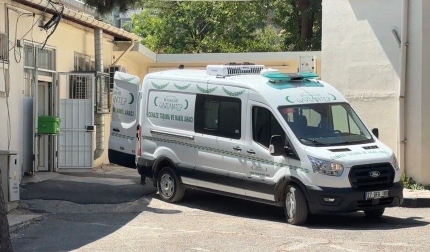 Elektrik akımına kaplan usta hayatını kaybetti