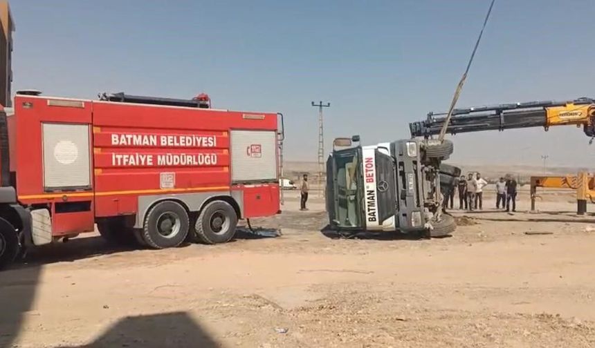 Beton mikseri devrildi: 1 yaralı