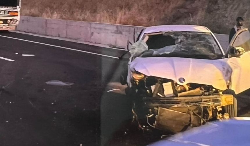 Otomobil takla attı 2’si ağır 6 yaralı