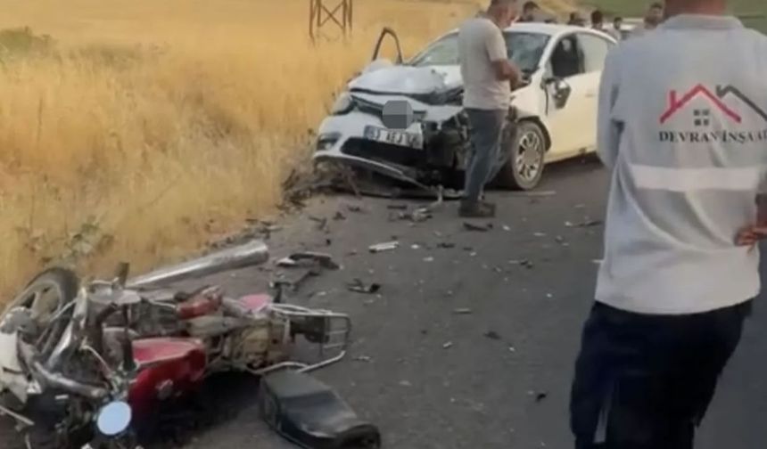 Otomobil ile motosiklet çarpıştı, 2 ölü