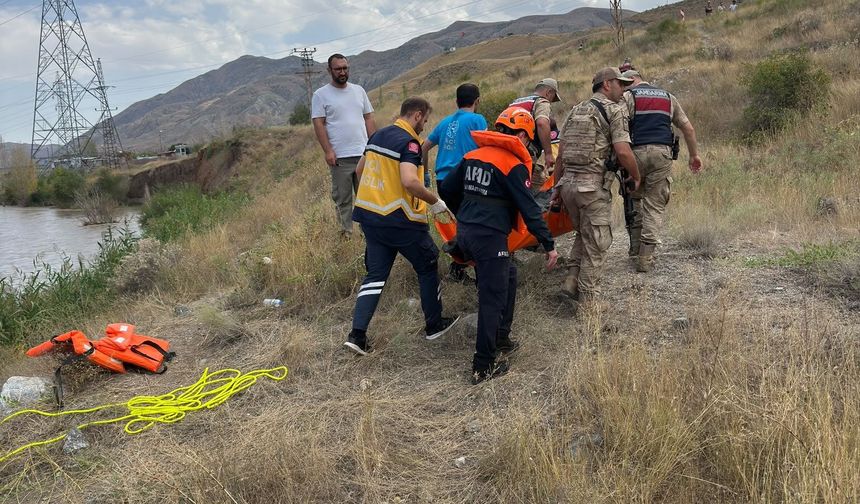 Nehir kıyısında kimliği belirsiz  bir kişi bulundu