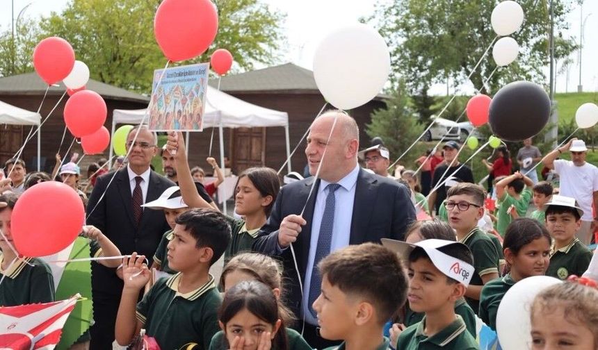 Diyarbakır’da uçurtma şenliği düzenlendi