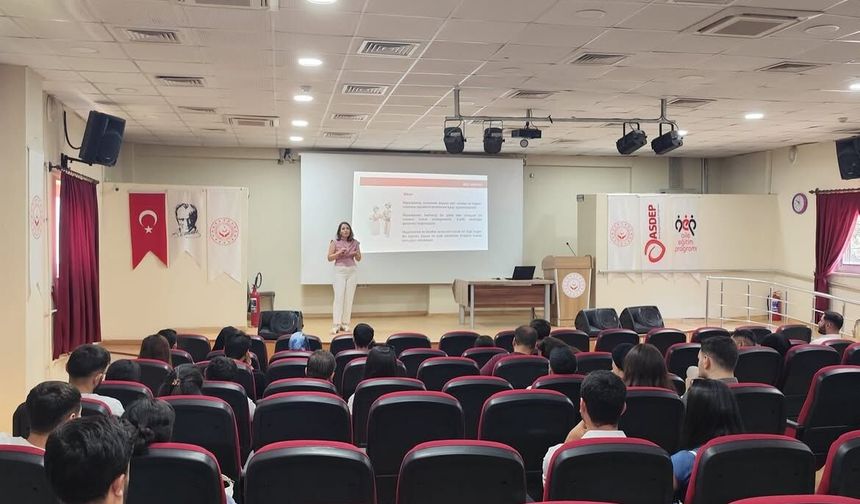 Cizre’de Evlilik Hazırlığındaki Gençlere Eğitim