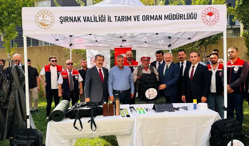 Şırnak’ta üreticiye fide, göçer yetiştiricilere çoban çantası desteği
