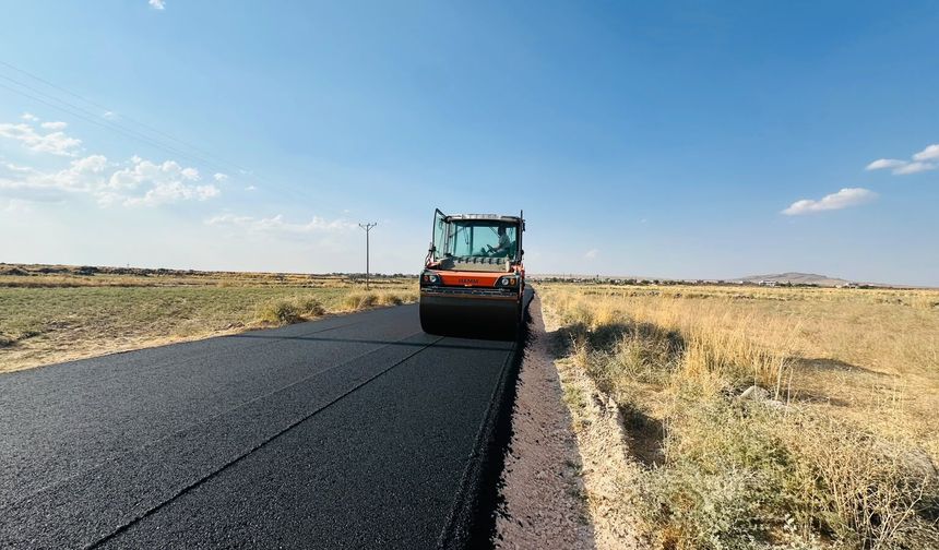 İdil’de kırsal yollar için asfalt seferberliği