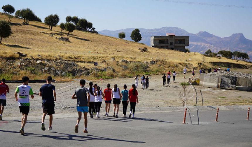 Şırnak’ta 30 İlden 120 Sporcu Dağ Koşularında Yarıştı