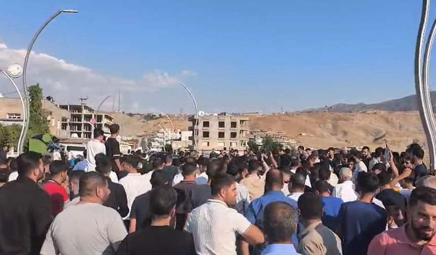 Halk Yolu Kapattı, MHP Devreye Girdi! Kumçatı Yeniden Aydınlandı