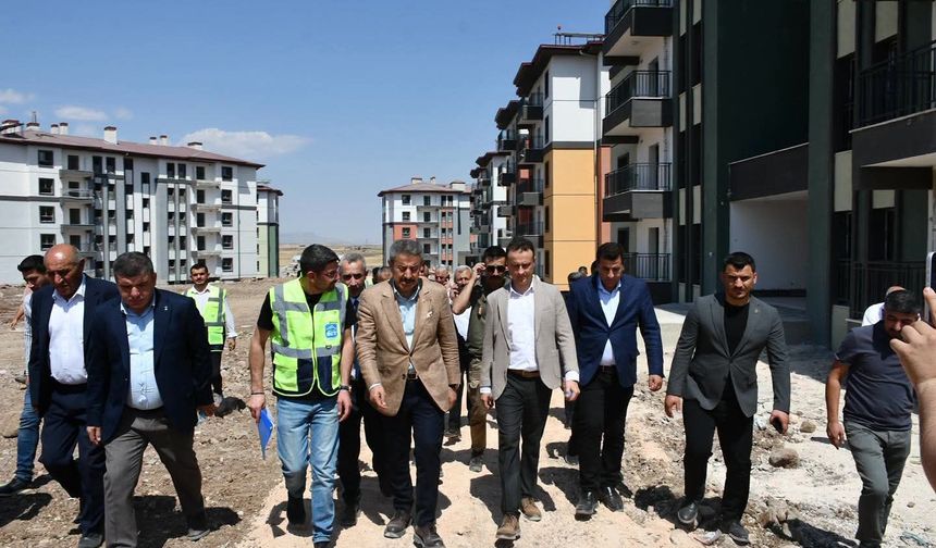 Tatar “İdil’i eser ve hizmetlerle büyütmeye devam edeceğiz”