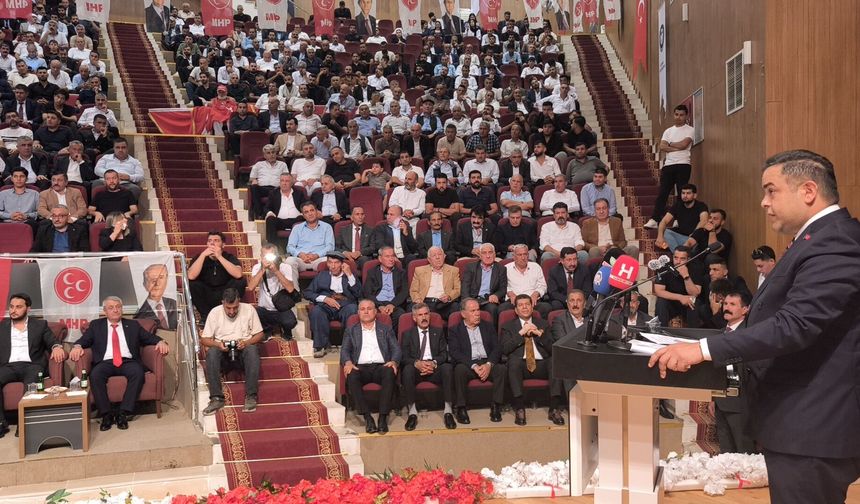 Genel Başkan Bahçeli'nin mesajı ayakta alkışlandı