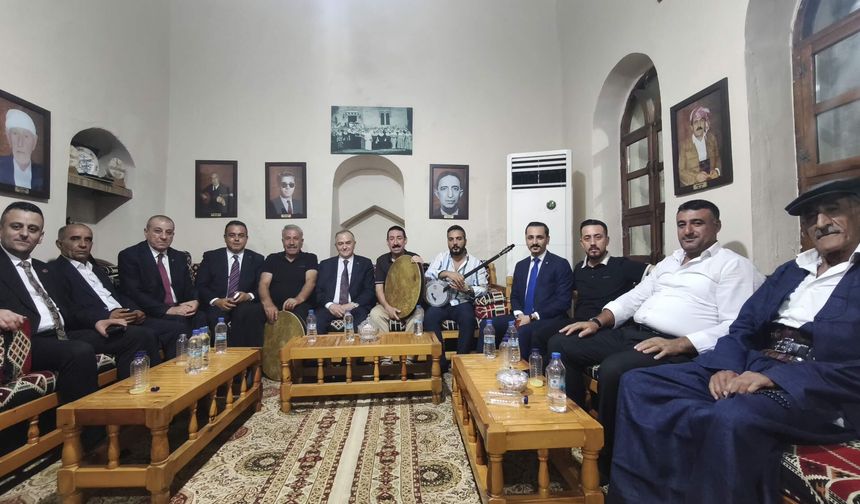 MHP heyeti Cizre’de Dengbêj kültürüne hayran kaldı