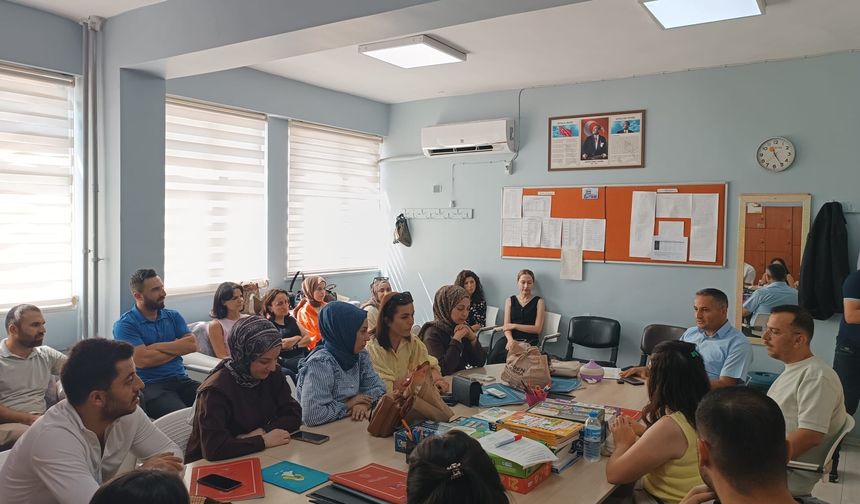Cizre’de yeni eğitim yılı için okul ziyaretleri başladı