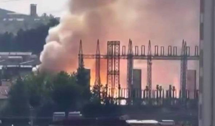 Diyarbakır'da trafo bomba gibi patladı