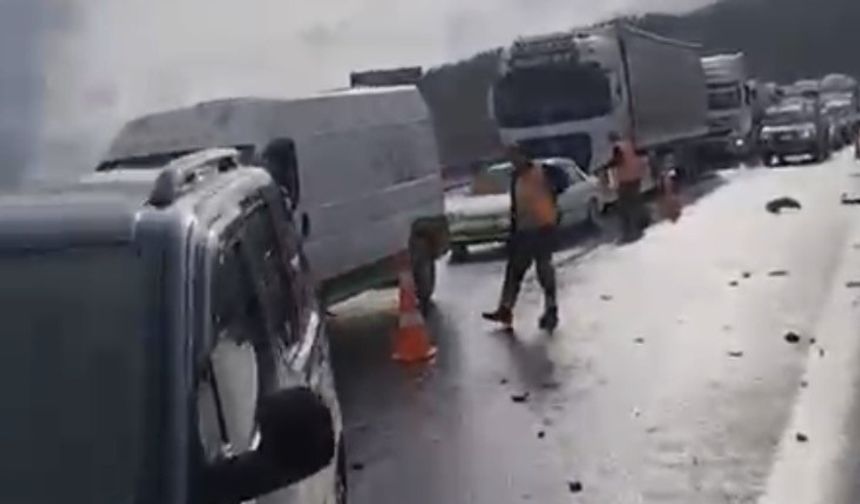 Nurdağı'nda Otoyolu'nda zincirleme kaza: 8 yaralı